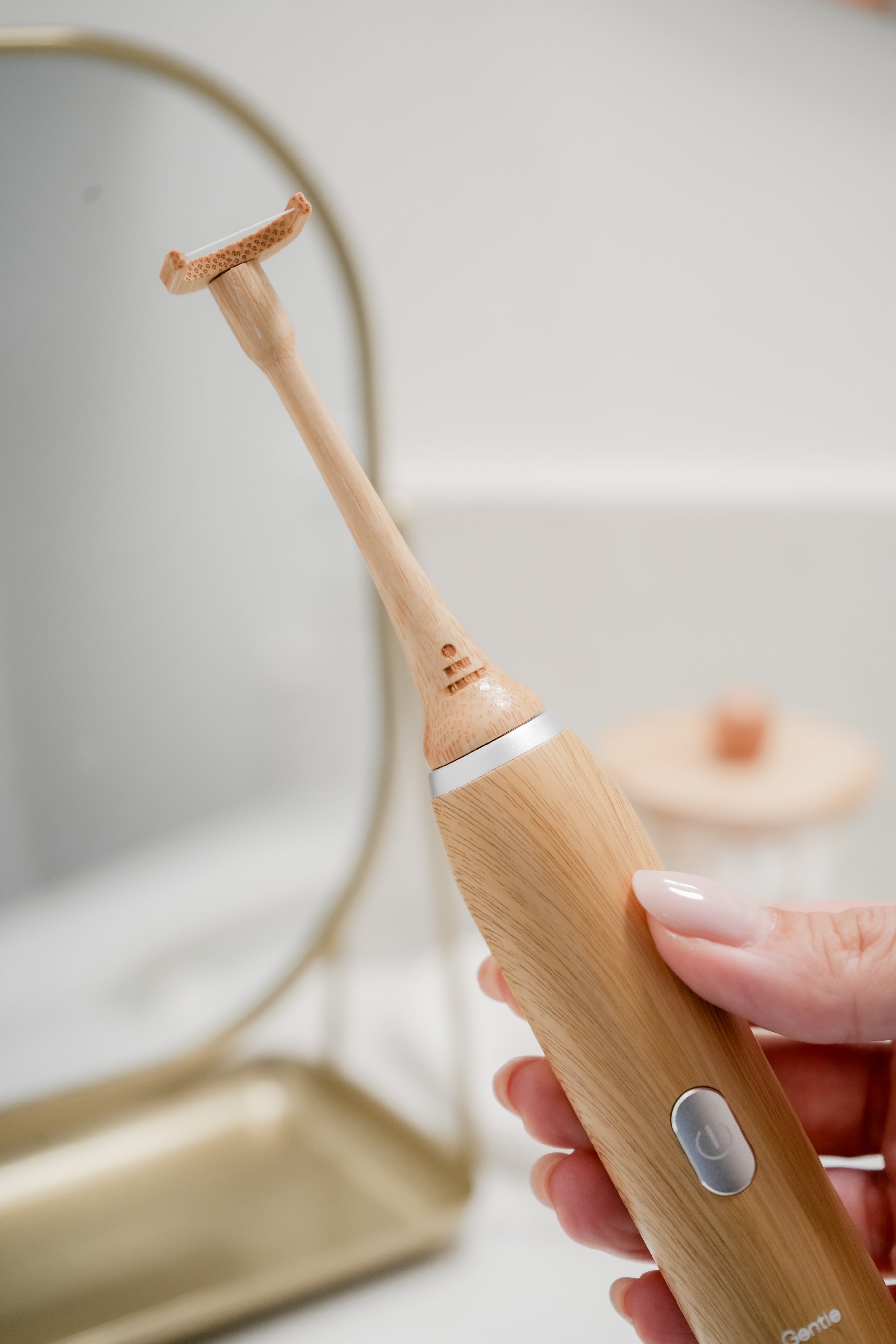 1. Attach the Floss Head